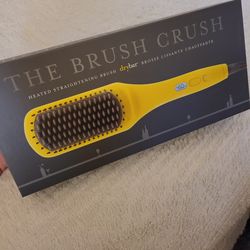 THE BRUSH CRUSH by DryBar