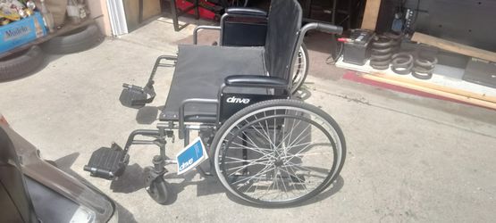 Wheelchair heavy duty
