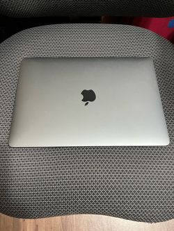 MacBook.  Apple 2020.