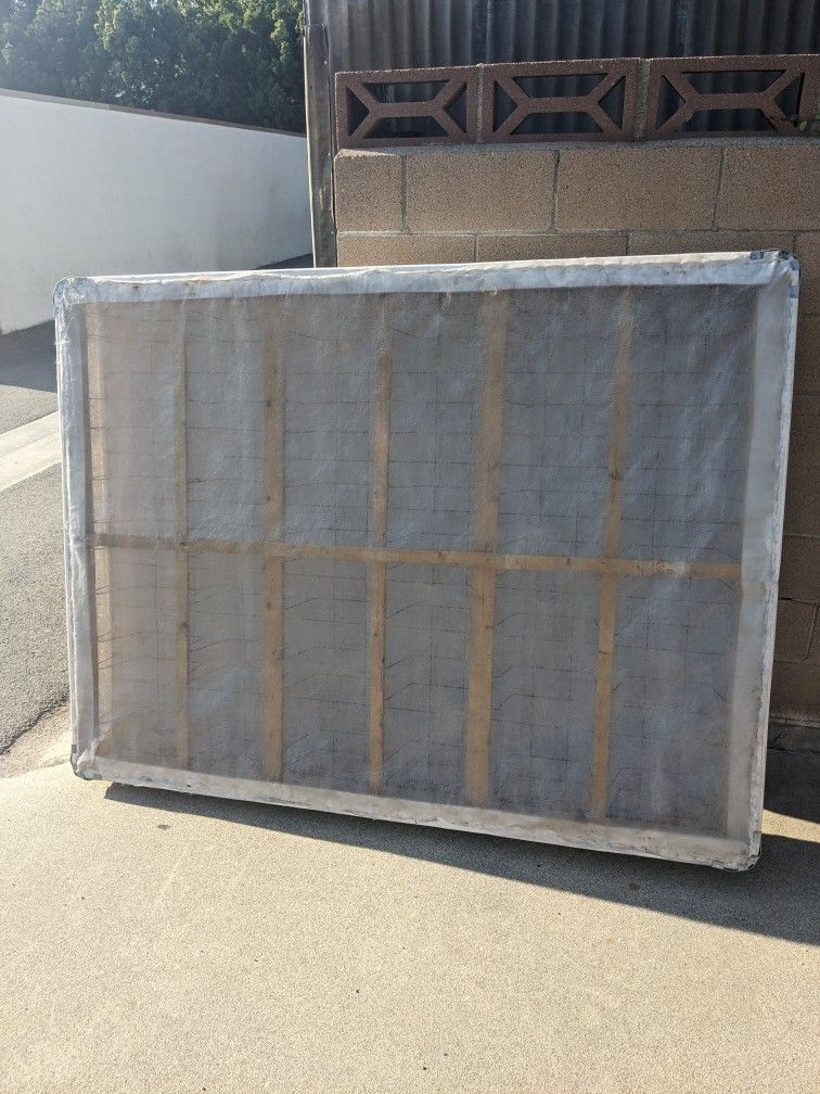 Free Queen Box spring