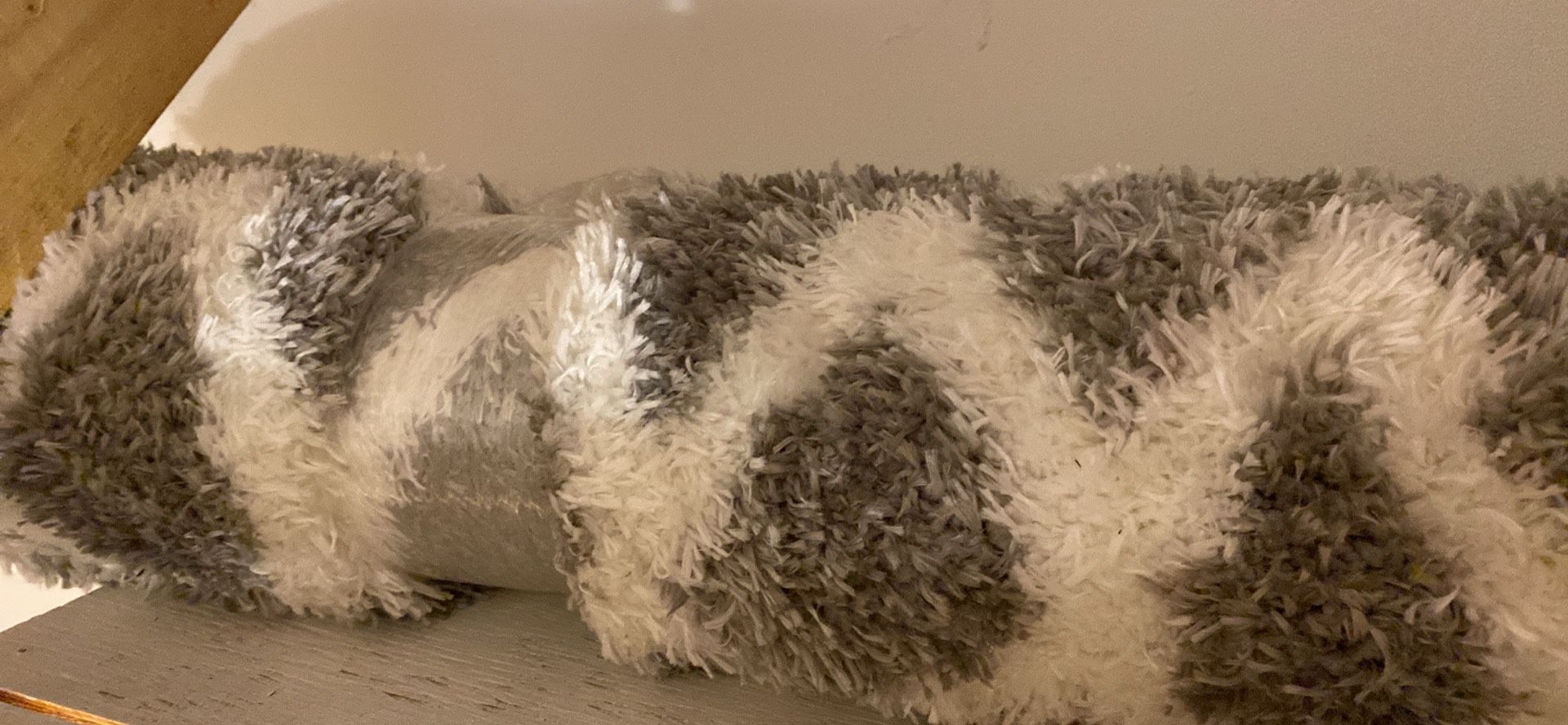 Brand new rug 5’7”