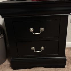 Black Bedroom Furniture 