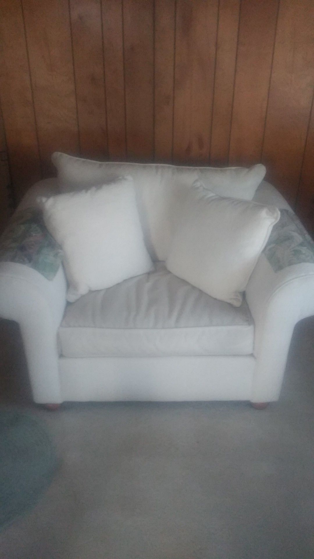 Big comfy chair with pillows
