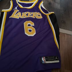 LeBron James OG shirt very clean never worn Size Medium.