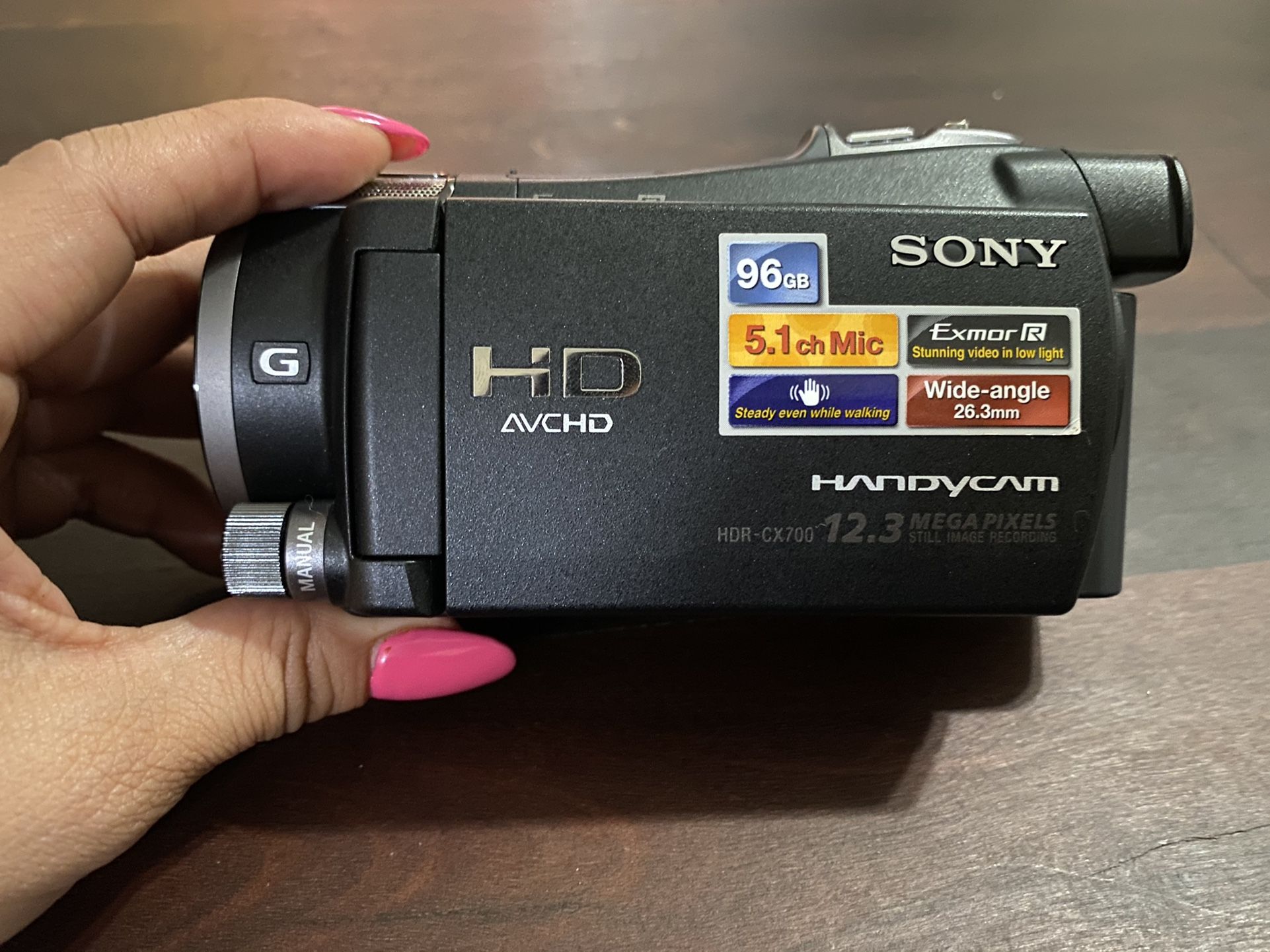 Sony HDR CX700 Megapixel