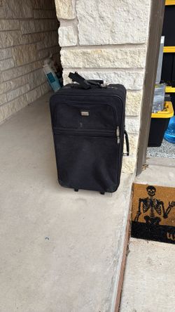 Free Luggage Rolls, Fine Two Wheels