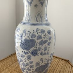 Antique Blue & White Chinese Porcelain Vase