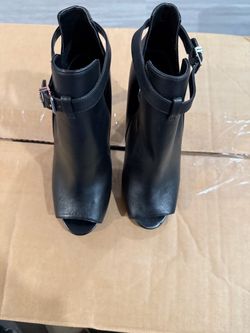 MICHAEL Michael Kors size 6 woman’s