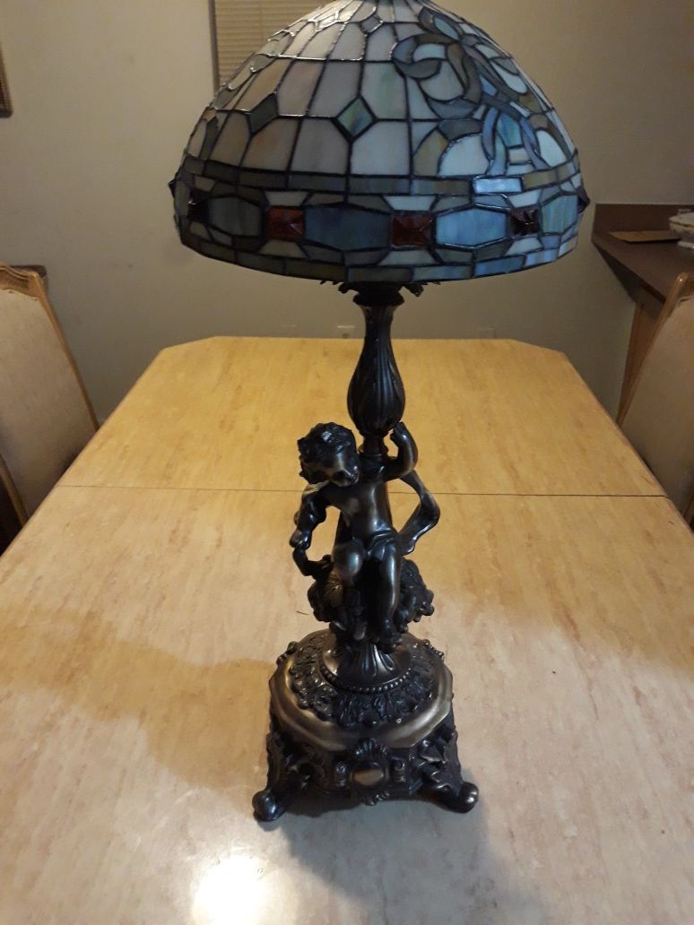 Antique lamp with beautiful shape excelle6nt condition