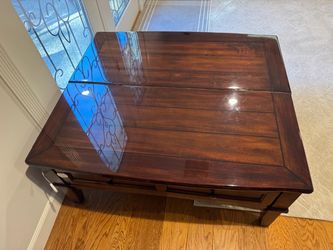 Beautiful Solid Wood Lift-Top Coffee Table with Storage & Drawer