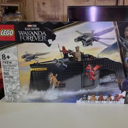 LEGO Marvel Black Panther: War On The Water Lego set