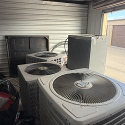 2 HVAC 5 Ton Units With Handlers  Goodman 
