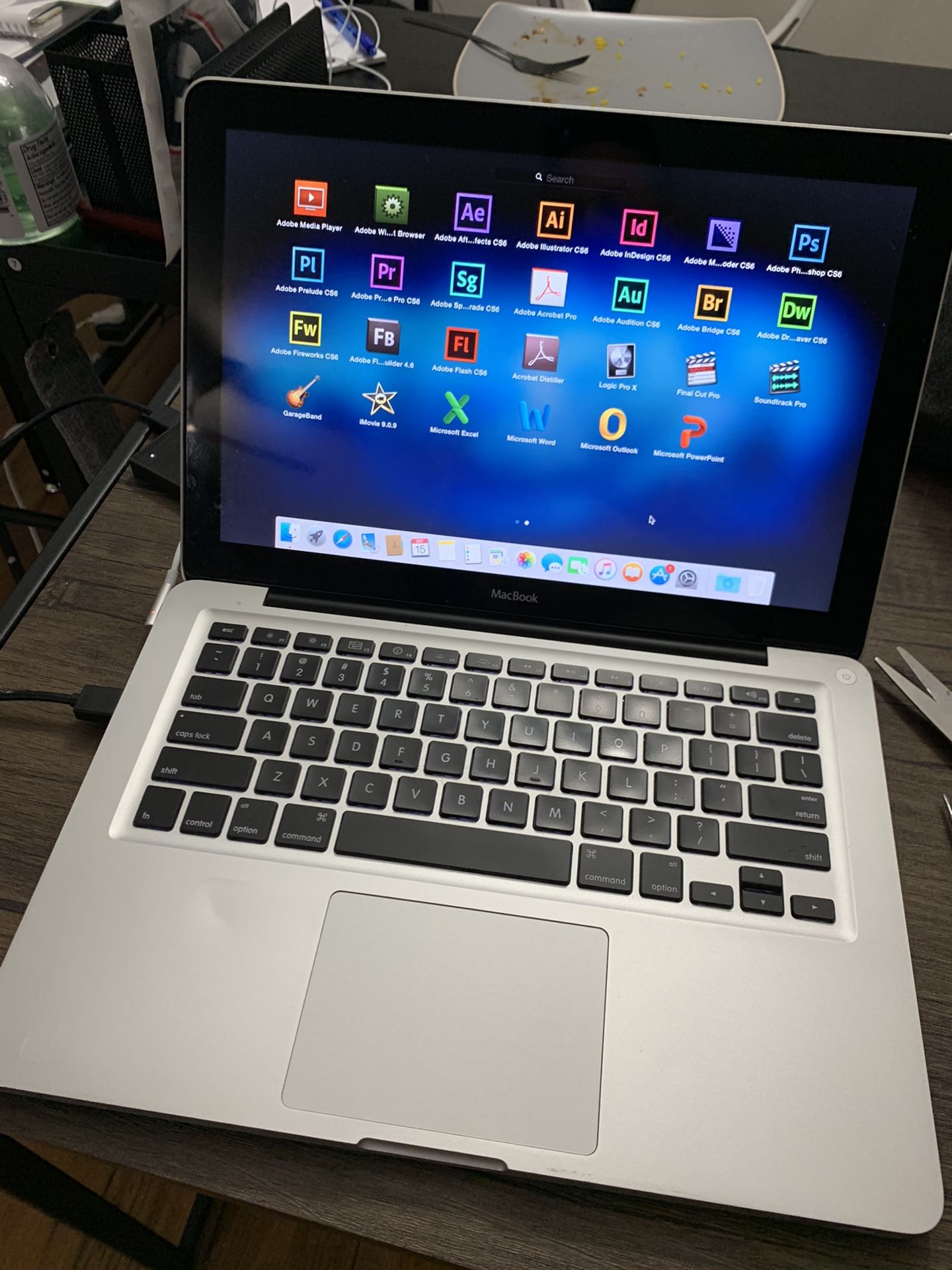 2008 MacBook - Adobe CS6, Logic, Final Cut, Office