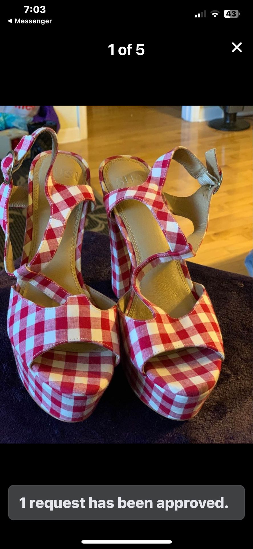 Red/checker Wedge Shoes Size 9 -susi