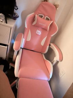 Pink kitty gaming chair