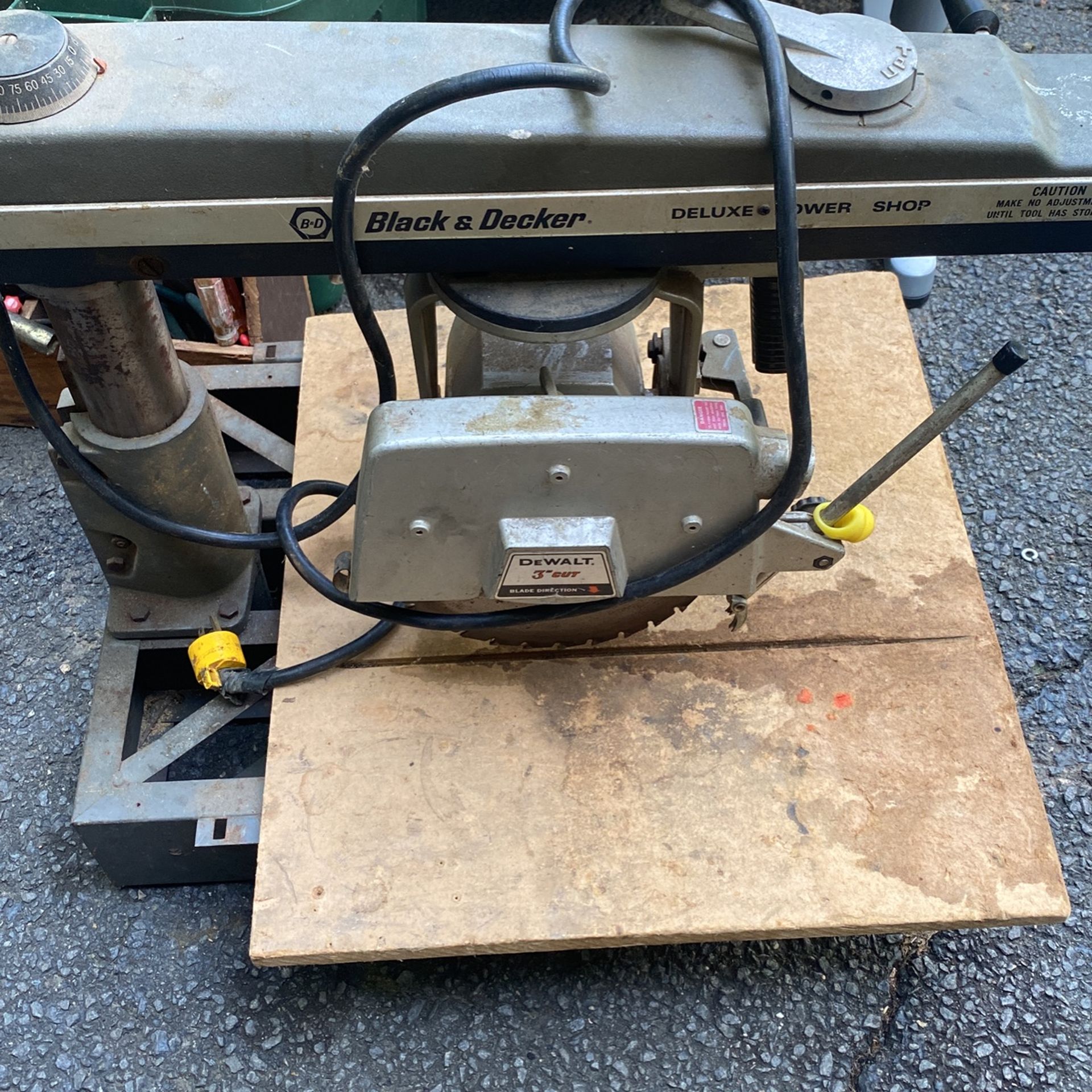 Black And Decker table saw