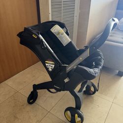 Doona Infant Car Seat & Stroller Combo – Fully Functional, Gently Used