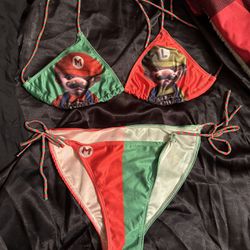 Super Mario Bikini Set Women’s Size Small