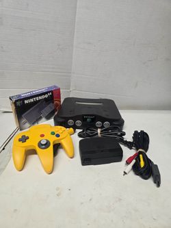 Nintendo  64  NUS-001  1 Controller