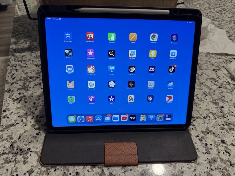 Apple iPad Pro 12.9” 5th Gen, 256GB Wi-Fi + Cellular With Apple Pencil