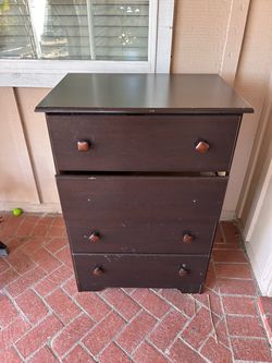 *FREE* Dark Brown 4-Drawer Wood Dresser
