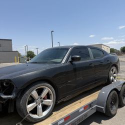 2006 Dodge Charger Srt8 Parts