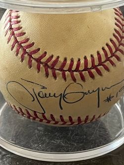 Autographed Tony Gwynn Baseball