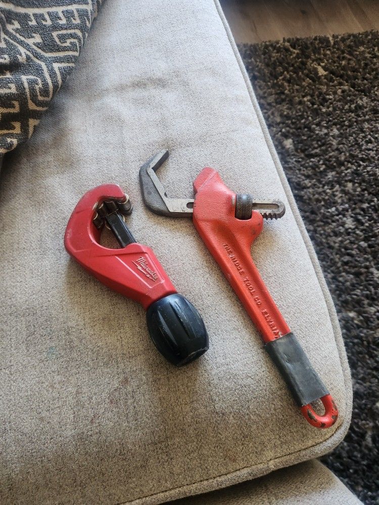 Llave Y Cortadoraa