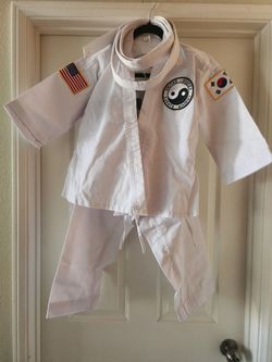 Karate Child's Uniform Sizes 000, 00 and 1. Top And Bottom. 