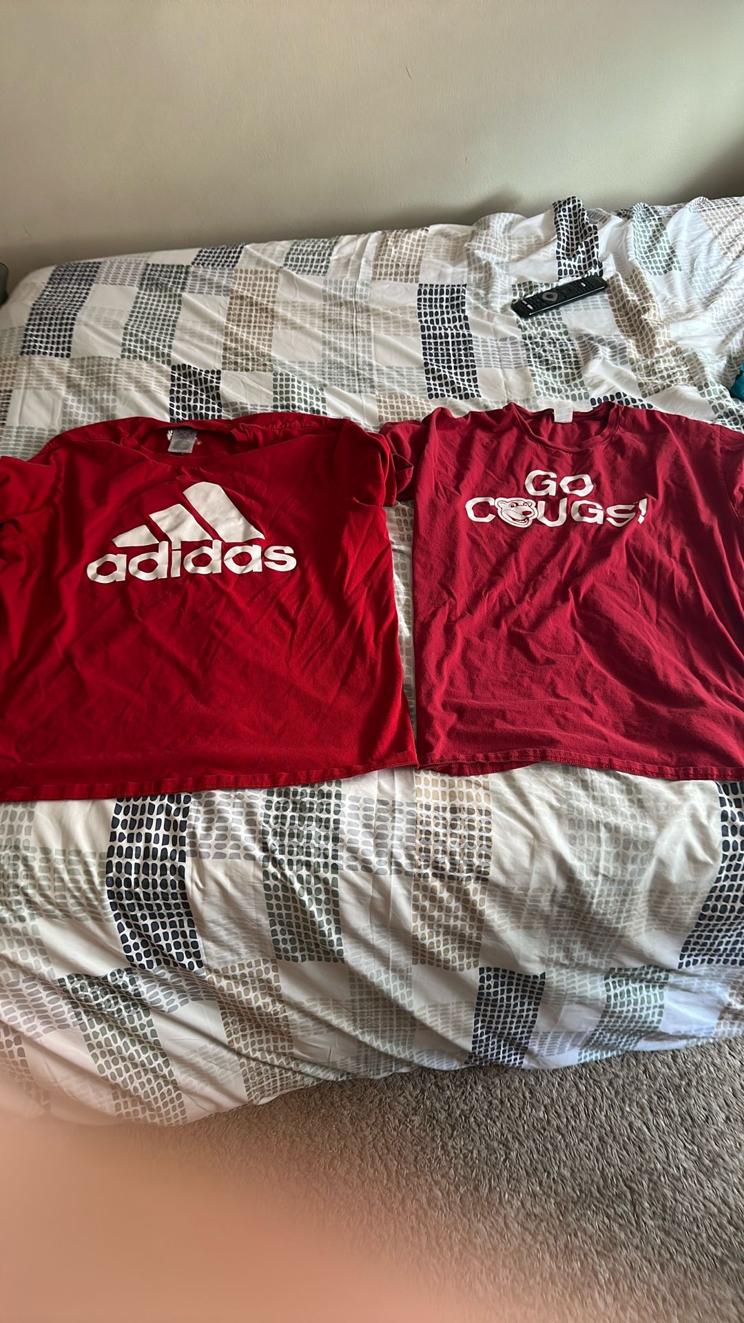 2 Red Shirts