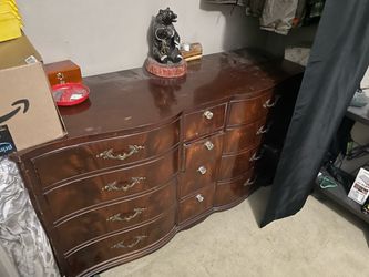 Mahogany buffet/dresser.