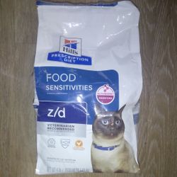 Hill's Cat Food  Prescription Diet Cat Food Sensitivities 