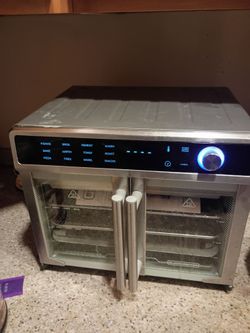 Black + Decker air fryer/toaster oven combo
