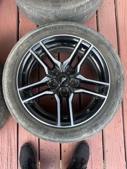 Ford Mustang rim 18 tire and wheel