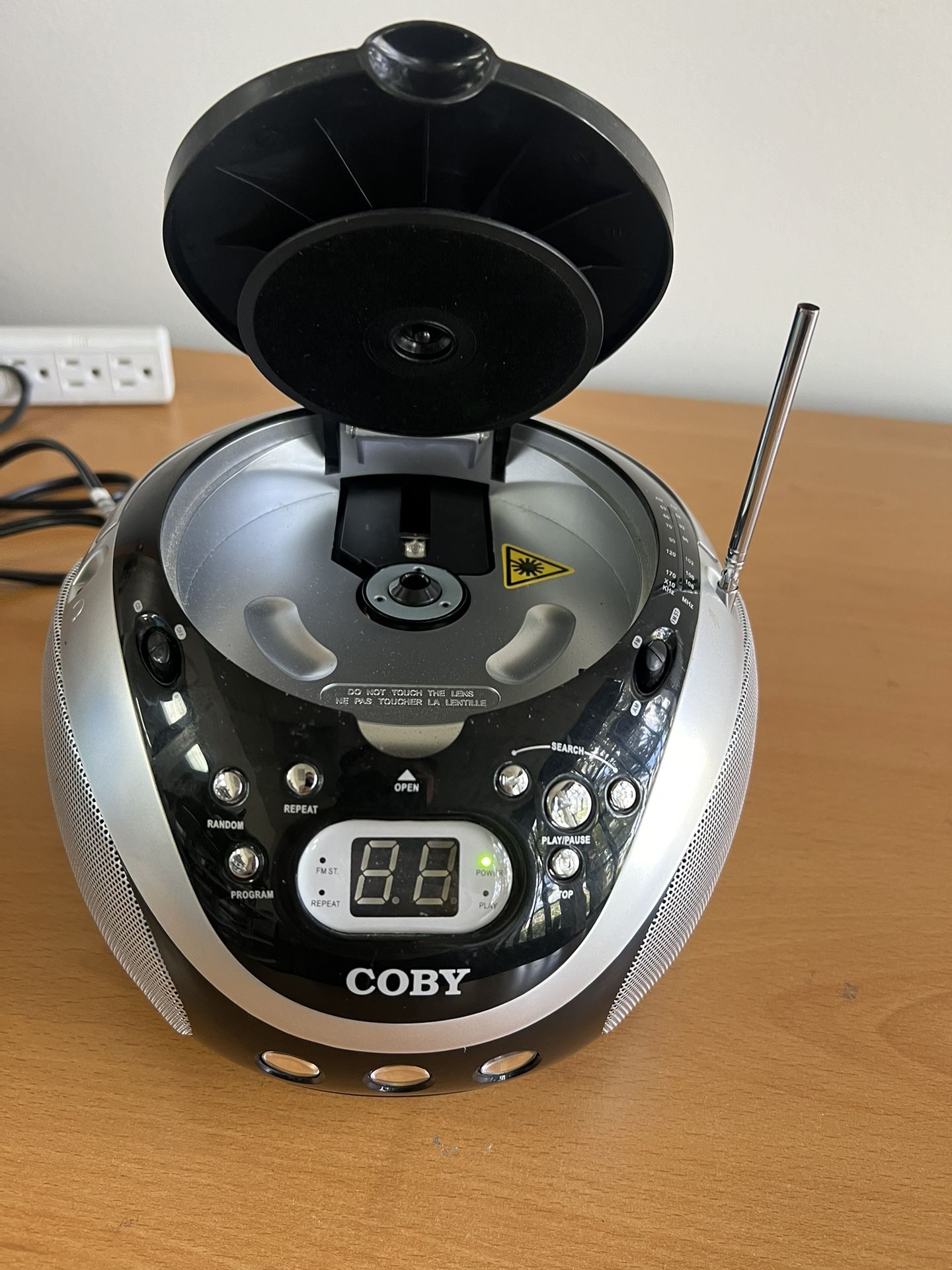 Coby Radio/CD Player