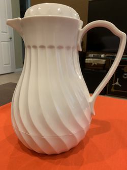 CONNOSSERVE Model 4022 Swirl Design Insulated Carafe