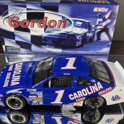 Jeff Gordon #1 Carolina Ford Dealers 1991 Ford Thunderbird 1:24 Action