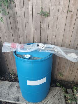 50  Gallon Water Barrels  with Syphon Pump