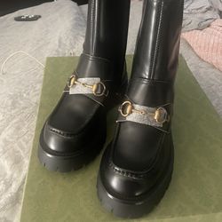 Gucci boots new 