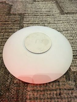 Ubiquiti Unifi AP AC PRO (UAP-AC-PRO-US) 802.11ac Wireless Access Point1300mbps
