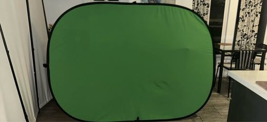 Giant Padcaster Green Screen - $50 (Glendale)
