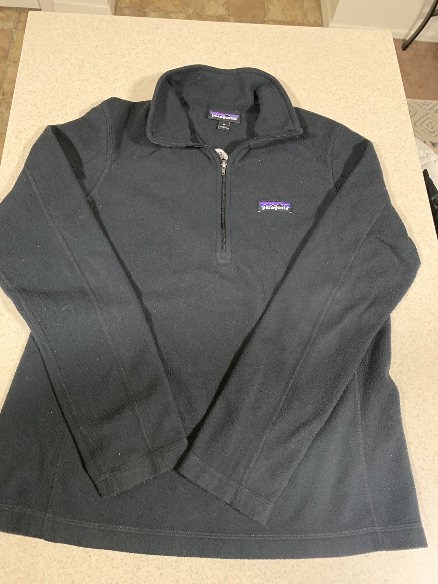 Patagonia Sweater Womens M Black Micro D Fleece jacket Sweatshirt