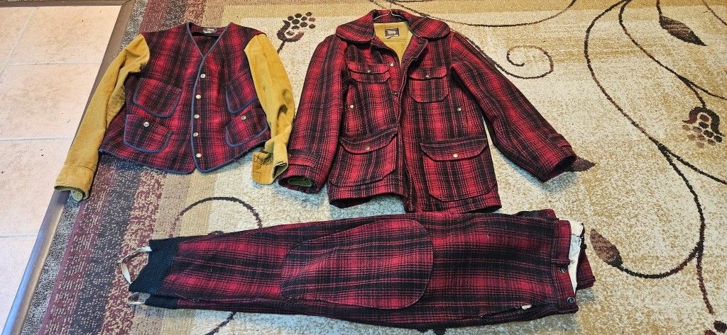 Vintage Woolrich 3-piece Hunting Outfit