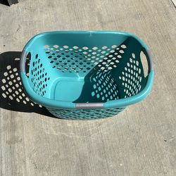Laundry basket