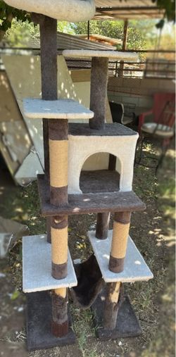 Cat tree
