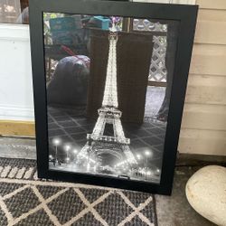 Eiffel Tower picture