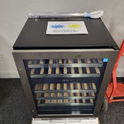 🎅Holiday Moving Sale! Brand New Avallon Wine Fridge-Warranty Included 