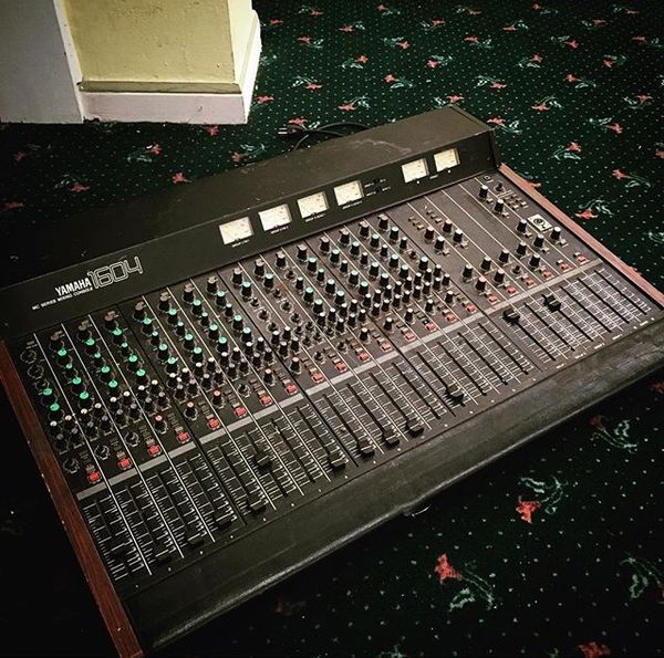 Yamaha mc 1604 mixing console for Sale in Tumwater, WA OfferUp
