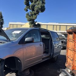 2007 Toyota Sienna - PARTS ONLY
