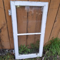 Craftsmen Window 18x32 Casement Wood